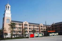 北京城市学院校本部宿舍区举办消防安全知识讲座和演练活动 