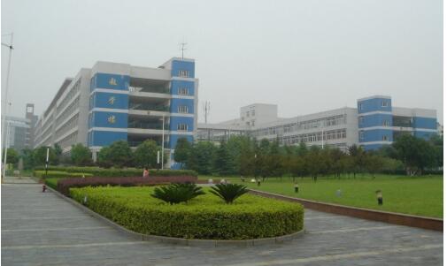 2024年济宁卫校3+2学费是多少-山东济宁卫校招生简章学费